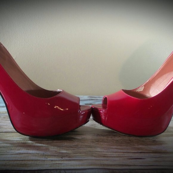 *SOLD* Red Patent Leather Peep Toe Pumps - Picture 4 of 8